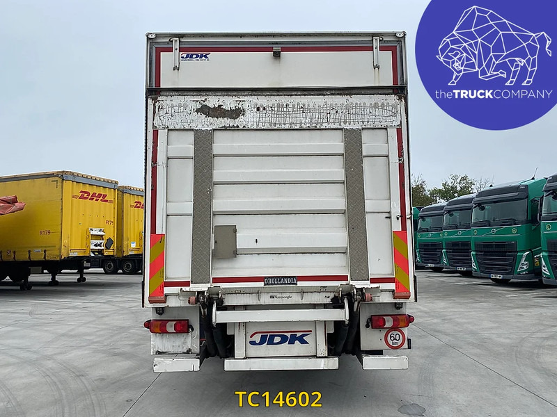 Mercedes-Benz Antos 1827 - Camión caja cerrada: foto 3 Mercedes-Benz Antos 1827 - Camión caja cerrada: foto 3