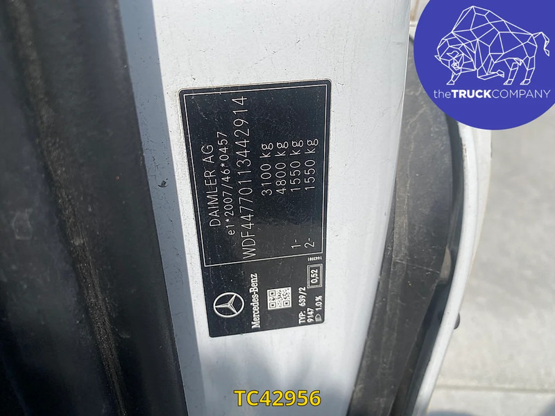 Mercedes-Benz Vito 111 CDI MINIBUS 9 SEATS - Minibús, Furgoneta de pasajeros: foto 2 Mercedes-Benz Vito 111 CDI MINIBUS 9 SEATS - Minibús, Furgoneta de pasajeros: foto 2