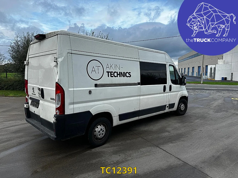 Furgón Peugeot Boxer L3H2: foto 18