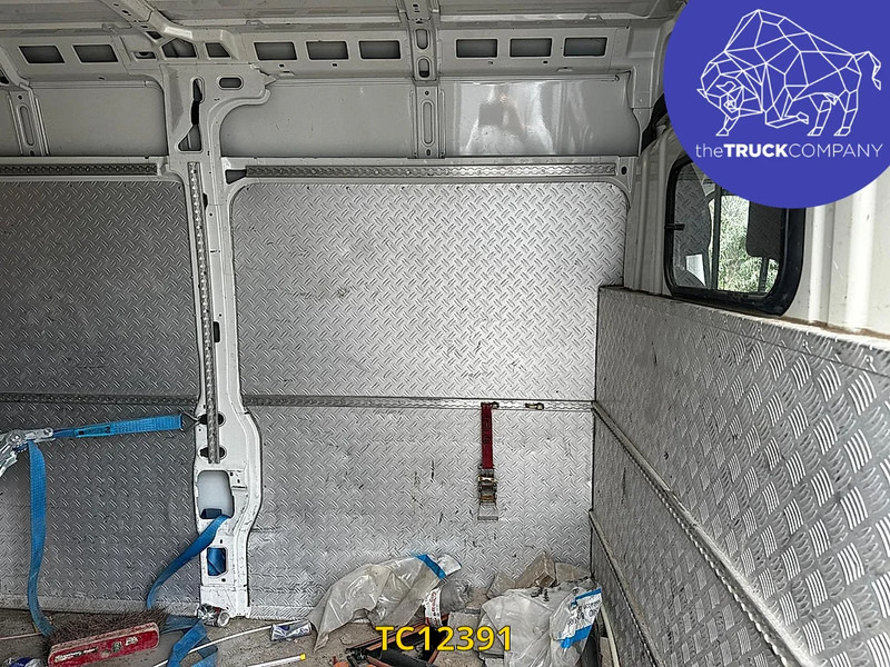Peugeot Boxer L3H2 - Furgón: foto 4 Peugeot Boxer L3H2 - Furgón: foto 4