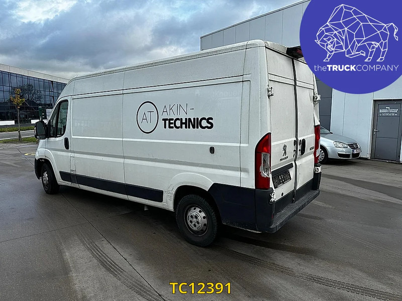 Furgón Peugeot Boxer L3H2: foto 16