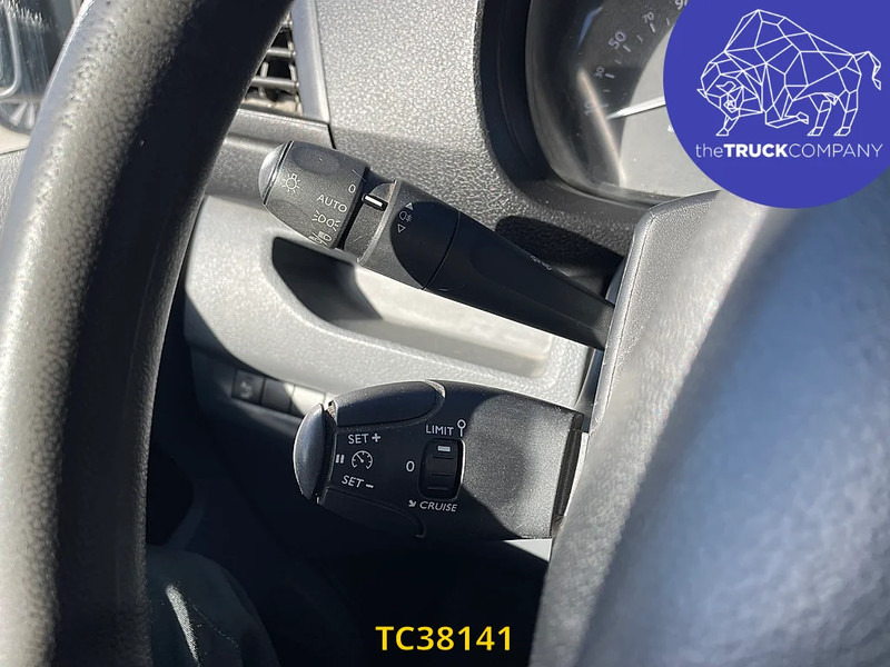 Furgoneta pequeña Peugeot Expert 2l 120cv: foto 18