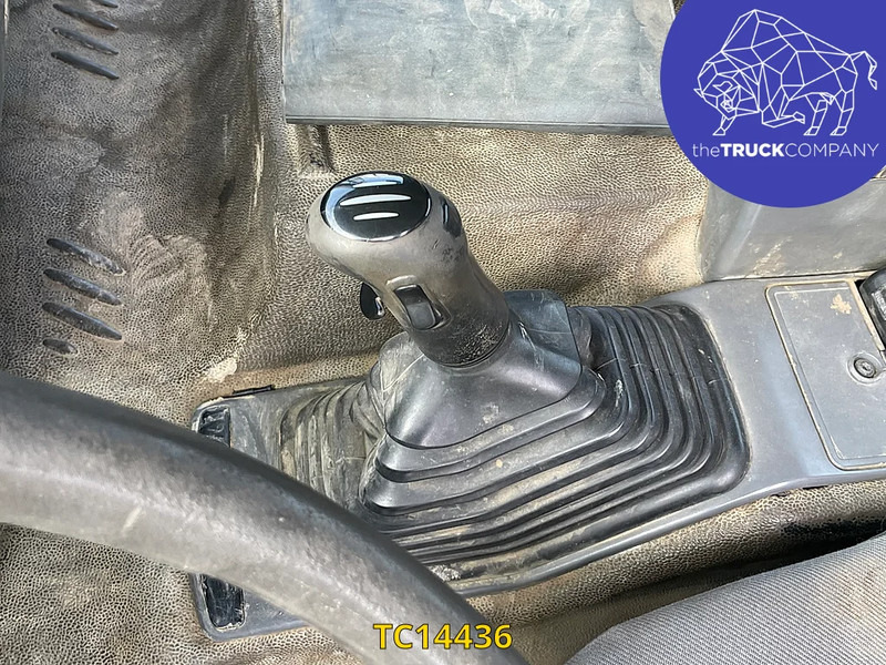 Renault Kerax 370 - Camión portacontenedore/ Intercambiable: foto 4 Renault Kerax 370 - Camión portacontenedore/ Intercambiable: foto 4