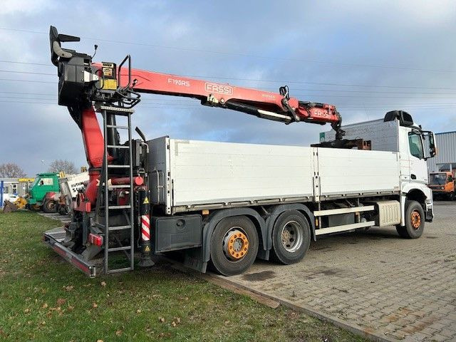 Mercedes-Benz 2545 Kran FASSI F195AS Mercedes-Benz 2545 Kran FASSI F195AS - Camión caja abierta, Camión grúa: foto 1 Mercedes-Benz 2545 Kran FASSI F195AS Mercedes-Benz 2545 Kran FASSI F195AS - Camión caja abierta, Camión grúa: foto 1