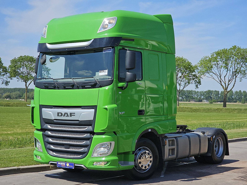 DAF XF 530 393tkm - Cabeza tractora: foto 2 DAF XF 530 393tkm - Cabeza tractora: foto 2