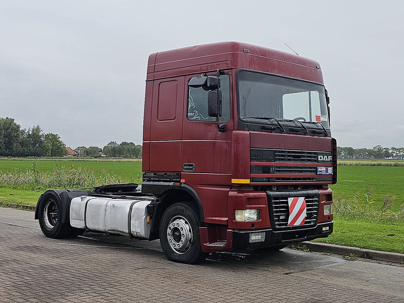 DAF XF 95.380 SPACECAB EURO 2 - Cabeza tractora: foto 5 DAF XF 95.380 SPACECAB EURO 2 - Cabeza tractora: foto 5