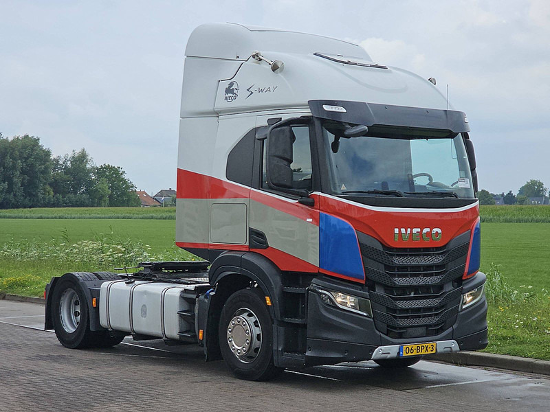 Iveco S-WAY AT440S36 2X TANK NL-TRUCK - Cabeza tractora: foto 5 Iveco S-WAY AT440S36 2X TANK NL-TRUCK - Cabeza tractora: foto 5