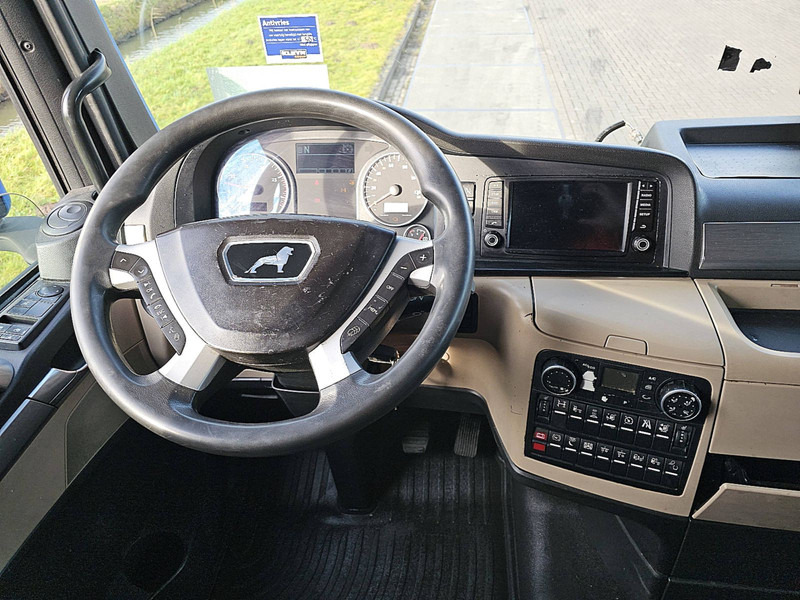 Foto del interior 1: Cabeza tractora MAN 18.420 TGX XLX LLS-U INTARDER
