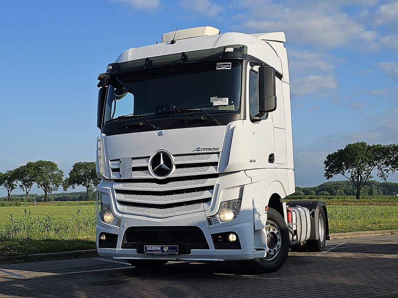 Mercedes-Benz ACTROS 1845 LS - Cabeza tractora: foto 1 Mercedes-Benz ACTROS 1845 LS - Cabeza tractora: foto 1
