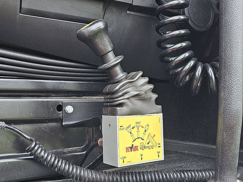 Cabeza tractora Mercedes-Benz ACTROS 1845 LS Tipper hydr: foto 16