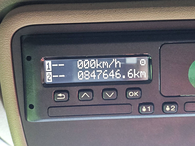 Cabeza tractora Scania R490: foto 9