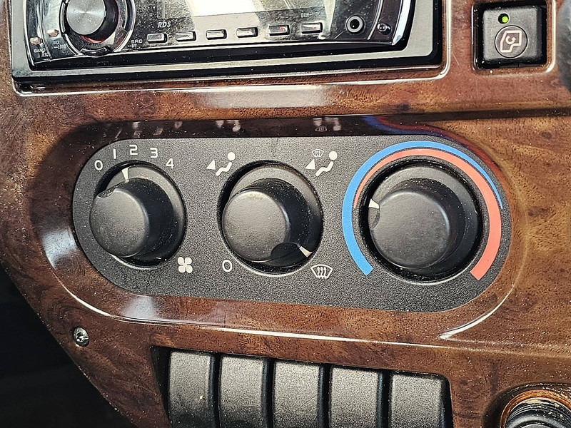 Camión multibasculante DAF CF 85.360 6X2 FAS E5 359DKM: foto 14 Camión multibasculante DAF CF 85.360 6X2 FAS E5 359DKM: foto 14