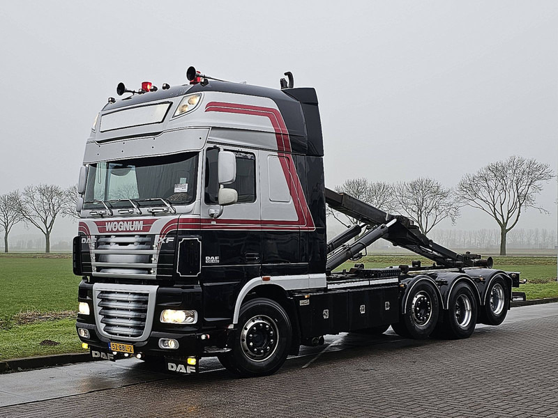 DAF XF 105.460 8X2 FAK SPECIAL ED. - Camión multibasculante: foto 2 DAF XF 105.460 8X2 FAK SPECIAL ED. - Camión multibasculante: foto 2