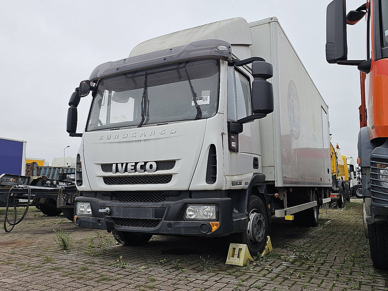Iveco 120E22 EUROCARGO EEV ENGINE BROKEN - Camión caja cerrada: foto 1 Iveco 120E22 EUROCARGO EEV ENGINE BROKEN - Camión caja cerrada: foto 1