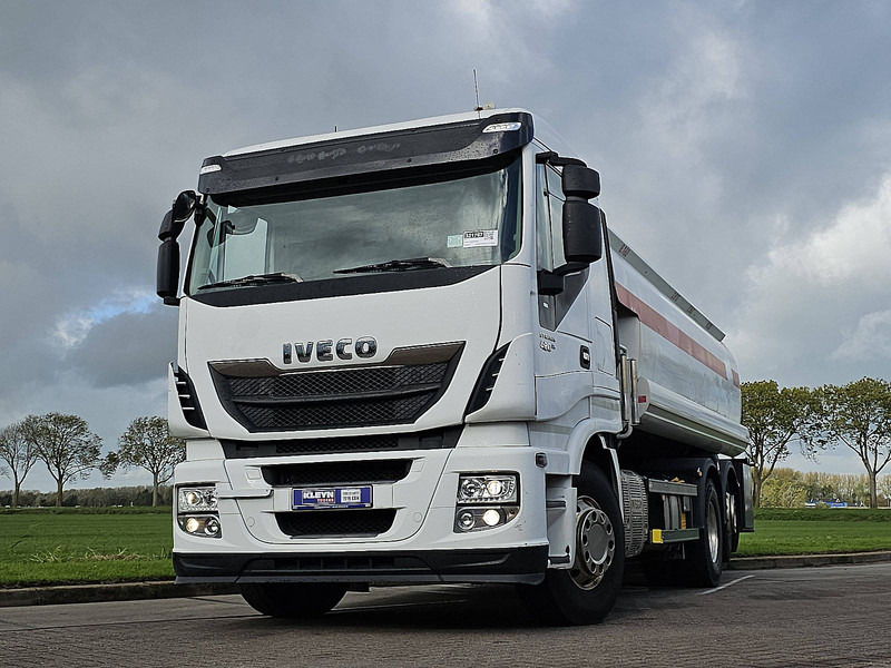 Iveco AD260S42 ESTERER 21850 ltr - Camión cisterna: foto 1 Iveco AD260S42 ESTERER 21850 ltr - Camión cisterna: foto 1