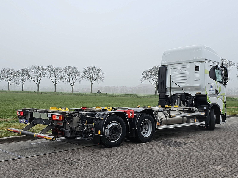 Iveco S-WAY AS260S46 LNG INT. STEERAXLE - Camión portacontenedore/ Intercambiable: foto 3 Iveco S-WAY AS260S46 LNG INT. STEERAXLE - Camión portacontenedore/ Intercambiable: foto 3
