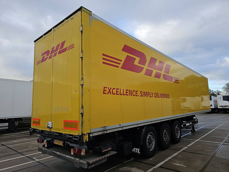 Kögel SKH24 LIFT AXLE TAILLIFT - Semirremolque caja cerrada: foto 2 Kögel SKH24 LIFT AXLE TAILLIFT - Semirremolque caja cerrada: foto 2