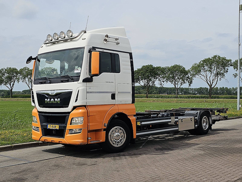 MAN 18.400 TGX XLX 4X2 2T LIFT INT. - Camión portacontenedore/ Intercambiable: foto 2 MAN 18.400 TGX XLX 4X2 2T LIFT INT. - Camión portacontenedore/ Intercambiable: foto 2