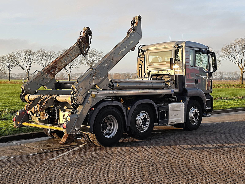 MAN 26.430 TGS 6X2/4 MEILLER AK16T - Camión portacontenedor de cadenas: foto 3 MAN 26.430 TGS 6X2/4 MEILLER AK16T - Camión portacontenedor de cadenas: foto 3