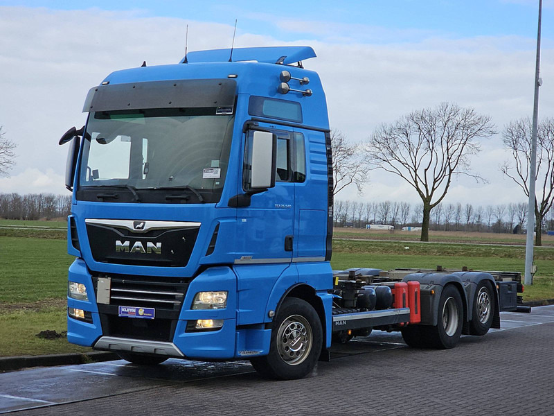 MAN 26.540 TGX XXL D38 INTARDER - Camión portacontenedore/ Intercambiable: foto 2 MAN 26.540 TGX XXL D38 INTARDER - Camión portacontenedore/ Intercambiable: foto 2