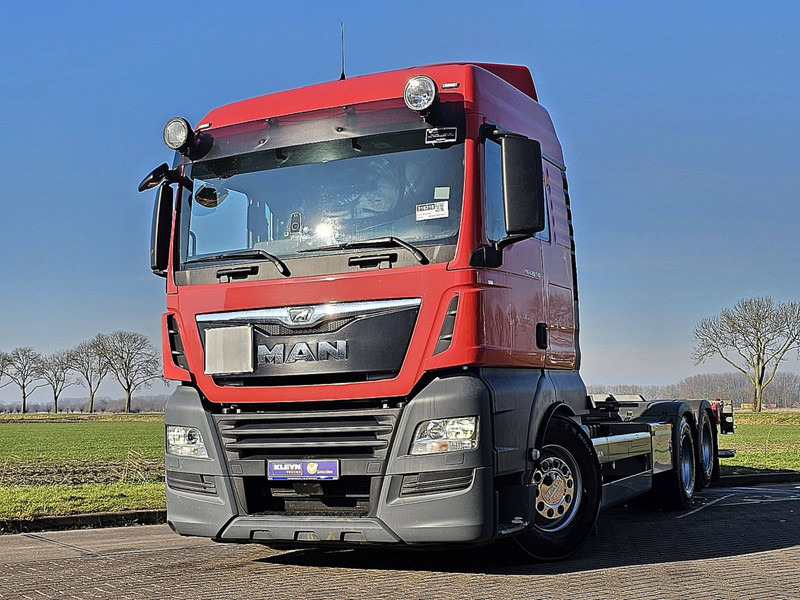 MAN 28.510 TGX 6X2 XLX INTARDER - Camión portacontenedore/ Intercambiable: foto 1 MAN 28.510 TGX 6X2 XLX INTARDER - Camión portacontenedore/ Intercambiable: foto 1