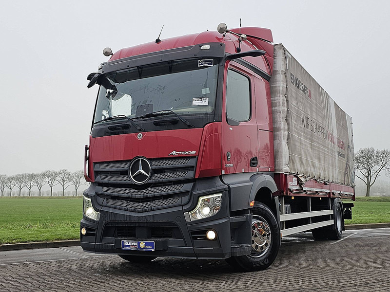 Mercedes-Benz ACTROS 1836 STR. SP. TAILLIFT - Camión lona: foto 1 Mercedes-Benz ACTROS 1836 STR. SP. TAILLIFT - Camión lona: foto 1