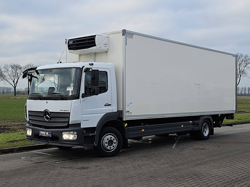 Mercedes-Benz ATEGO 1224 L CARRIER LIFT DOOR - Camión frigorífico: foto 2 Mercedes-Benz ATEGO 1224 L CARRIER LIFT DOOR - Camión frigorífico: foto 2