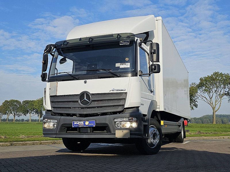 Mercedes-Benz ATEGO 1224 - Camión caja cerrada: foto 1 Mercedes-Benz ATEGO 1224 - Camión caja cerrada: foto 1