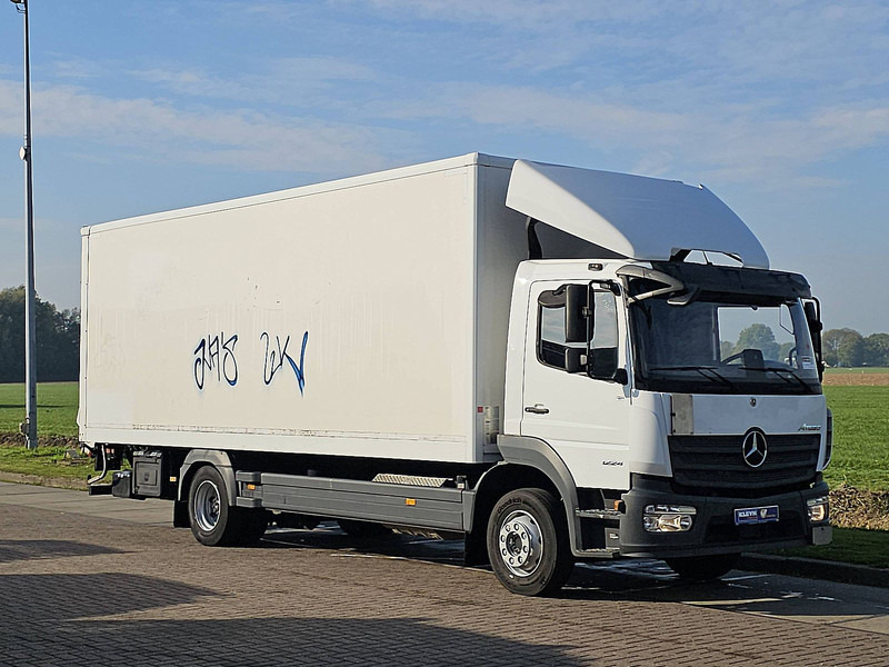 Mercedes-Benz ATEGO 1224 - Camión caja cerrada: foto 5 Mercedes-Benz ATEGO 1224 - Camión caja cerrada: foto 5