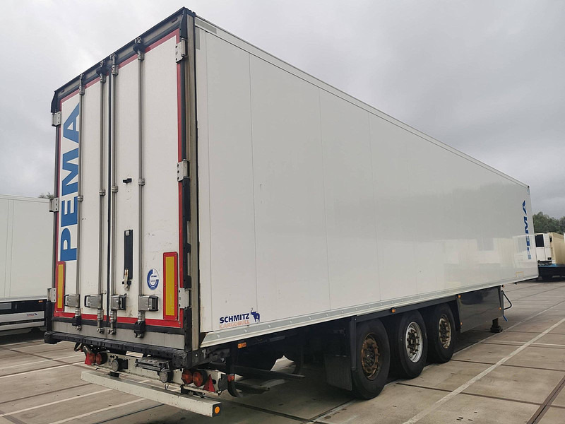 Schmitz Cargobull SKO 24 EURO MEATRAIL - Semirremolque frigorífico: foto 2 Schmitz Cargobull SKO 24 EURO MEATRAIL - Semirremolque frigorífico: foto 2