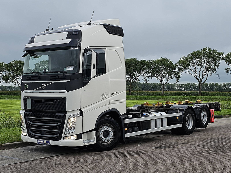 Volvo FH 460 6X2*4 STEER AXLE - Camión portacontenedore/ Intercambiable: foto 2 Volvo FH 460 6X2*4 STEER AXLE - Camión portacontenedore/ Intercambiable: foto 2