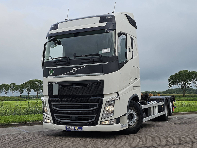Volvo FH 460 6x2*4 - Camión portacontenedore/ Intercambiable: foto 1 Volvo FH 460 6x2*4 - Camión portacontenedore/ Intercambiable: foto 1