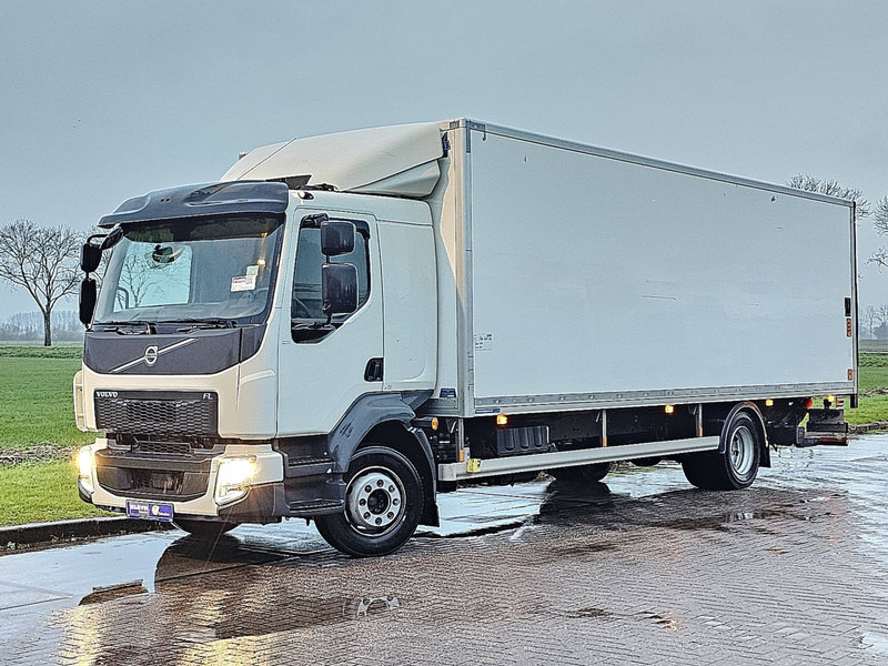 Volvo FL 210.16 - Camión caja cerrada: foto 2 Volvo FL 210.16 - Camión caja cerrada: foto 2
