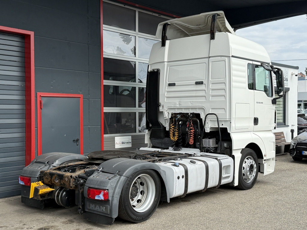 Cabeza tractora MAN TGX 18.440 EEV Klima 3-fach Motorbremse 2xTank: foto 9
