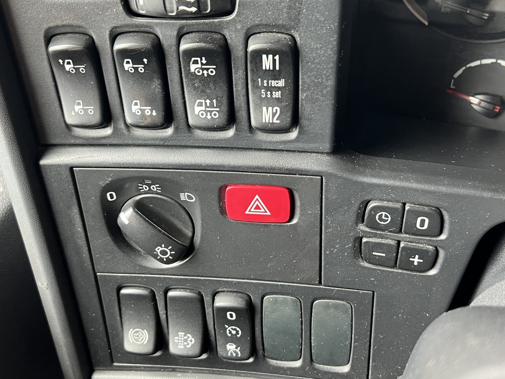 Scania R450 Streamline Topline Retarder Standklima ACC - Cabeza tractora: foto 2 Scania R450 Streamline Topline Retarder Standklima ACC - Cabeza tractora: foto 2