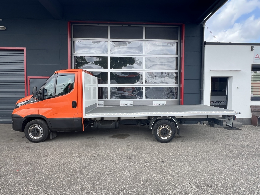Iveco Daily 35S14 MAXI 4,35m Plattform Klima Kamera - Furgoneta caja abierta: foto 4 Iveco Daily 35S14 MAXI 4,35m Plattform Klima Kamera - Furgoneta caja abierta: foto 4