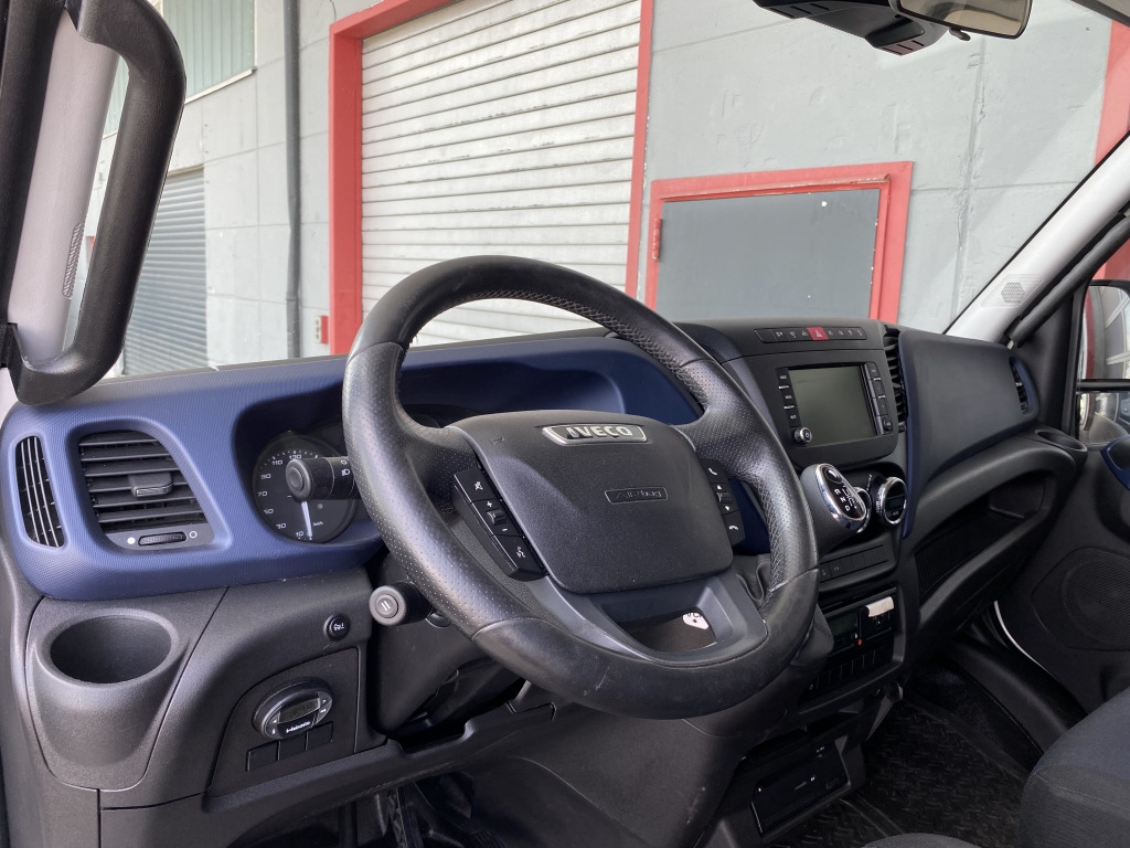 Furgoneta con lona Iveco Daily 65C21 3,6m P+P+LBW Klima Automat. Webasto: foto 12