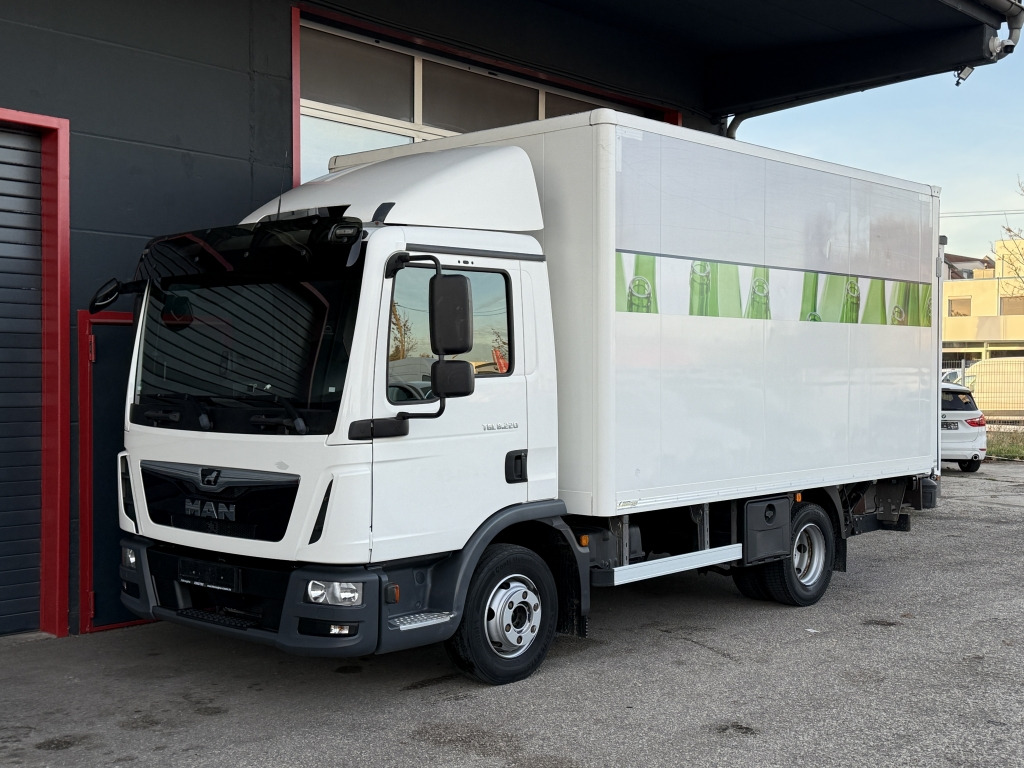 MAN TGL 8.220 Klima 4,45m+LBW AHK 1.Hand Ori.76.km - Furgoneta caja cerrada: foto 1 MAN TGL 8.220 Klima 4,45m+LBW AHK 1.Hand Ori.76.km - Furgoneta caja cerrada: foto 1