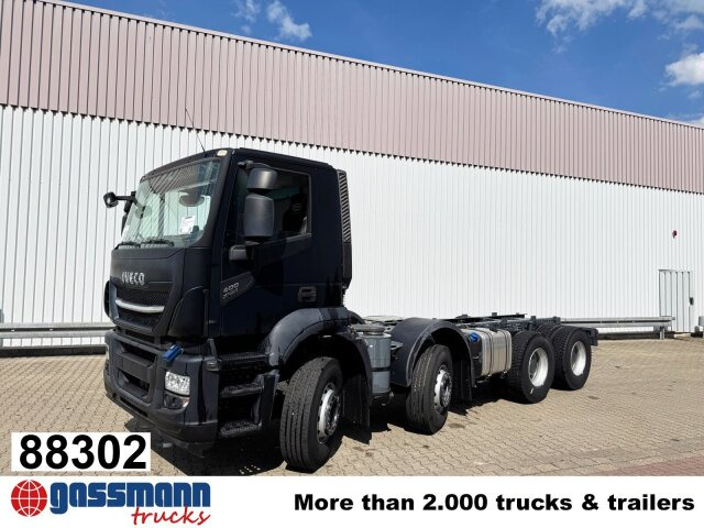 Iveco X-Way AD360X40Z/P 8x4 - Camión chasis: foto 1 Iveco X-Way AD360X40Z/P 8x4 - Camión chasis: foto 1
