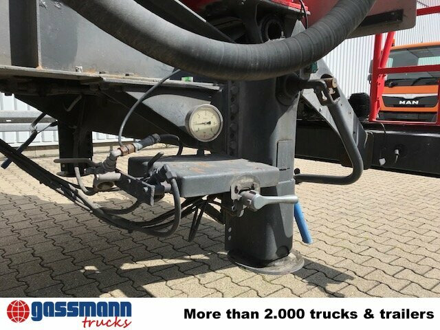 Kässbohrer Kässbohrer SSK 60/10-24 ADR, 60 cbm, - Semirremolque silo: foto 4 Kässbohrer Kässbohrer SSK 60/10-24 ADR, 60 cbm, - Semirremolque silo: foto 4