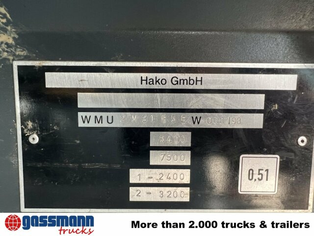 M31 4x4, 3-S-Kipper, Schneepflug, Streuer - Barredora vial: foto 3 M31 4x4, 3-S-Kipper, Schneepflug, Streuer - Barredora vial: foto 3