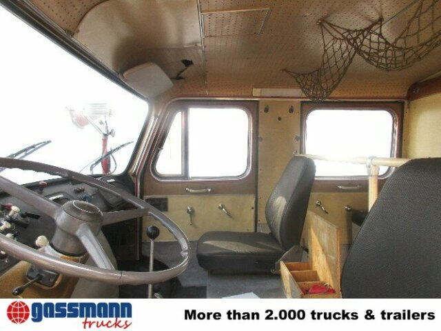 MAN 450 HALF TRO-TLF 16 - Camión de bomberos: foto 3 MAN 450 HALF TRO-TLF 16 - Camión de bomberos: foto 3