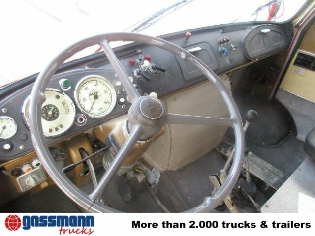 MAN 450 HALF TRO-TLF 16 - Camión de bomberos: foto 4 MAN 450 HALF TRO-TLF 16 - Camión de bomberos: foto 4