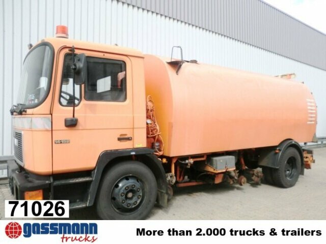 MAN M03 14.152 4x2, Schienenkehrmaschine - Barredora vial: foto 1 MAN M03 14.152 4x2, Schienenkehrmaschine - Barredora vial: foto 1