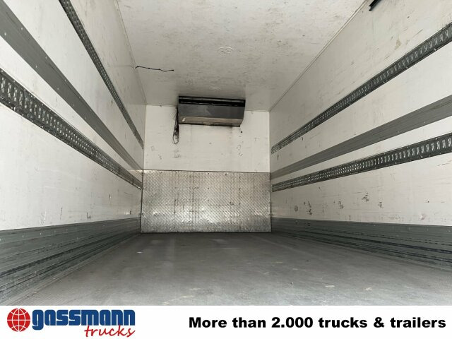 MAN TGL 12.220 4X2 BL mit Motorschaden, - Camión frigorífico: foto 5 MAN TGL 12.220 4X2 BL mit Motorschaden, - Camión frigorífico: foto 5