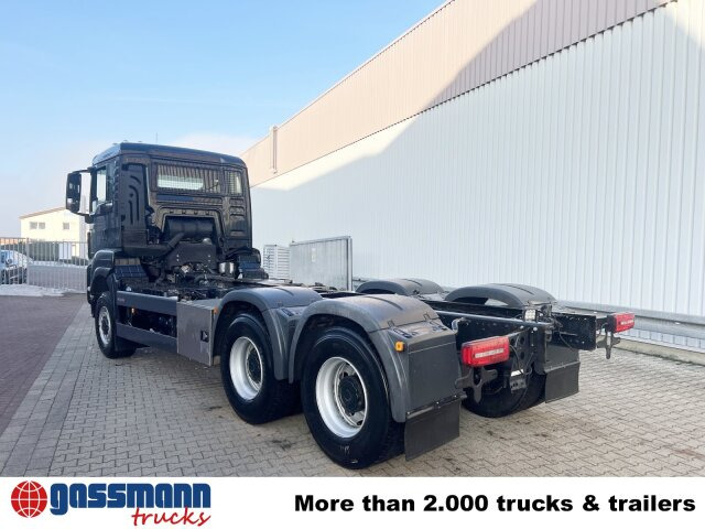 Camión chasis MAN TGS 26.500 6X6 BL, Intarder: foto 12