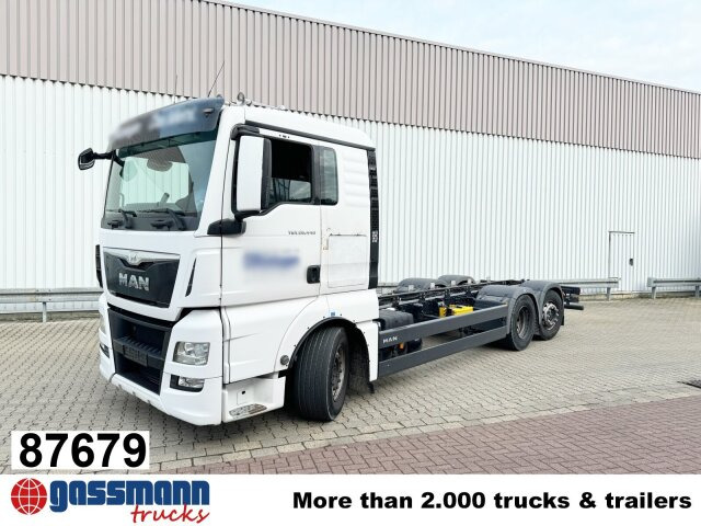 MAN TGX 26.440 6X2-4 LL, Lift-/Lenkachse - Camión chasis: foto 1 MAN TGX 26.440 6X2-4 LL, Lift-/Lenkachse - Camión chasis: foto 1
