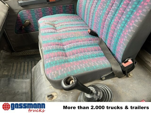 Mercedes-Benz 811 K 4x2 - Camión volquete: foto 4 Mercedes-Benz 811 K 4x2 - Camión volquete: foto 4