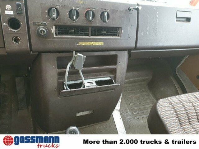 Mercedes-Benz 814 D TLF 8/6 4x2, DOKA, Feuerwehr - Camión de bomberos: foto 5 Mercedes-Benz 814 D TLF 8/6 4x2, DOKA, Feuerwehr - Camión de bomberos: foto 5