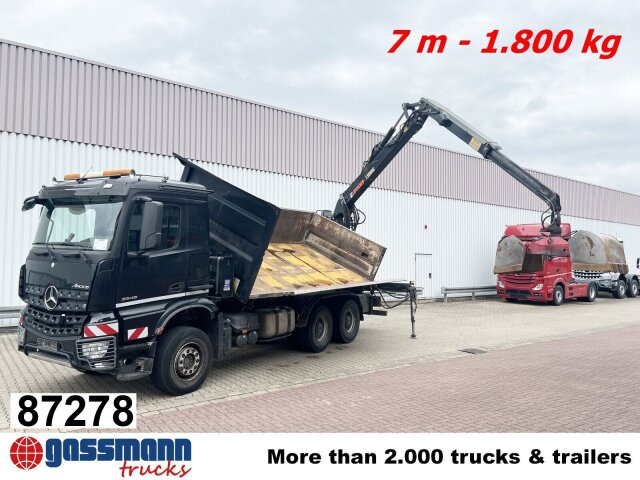 Mercedes-Benz Arocs 3345 K 6x4, Heckkran Hiab Jonsered - Camión volquete, Camión grúa: foto 1 Mercedes-Benz Arocs 3345 K 6x4, Heckkran Hiab Jonsered - Camión volquete, Camión grúa: foto 1